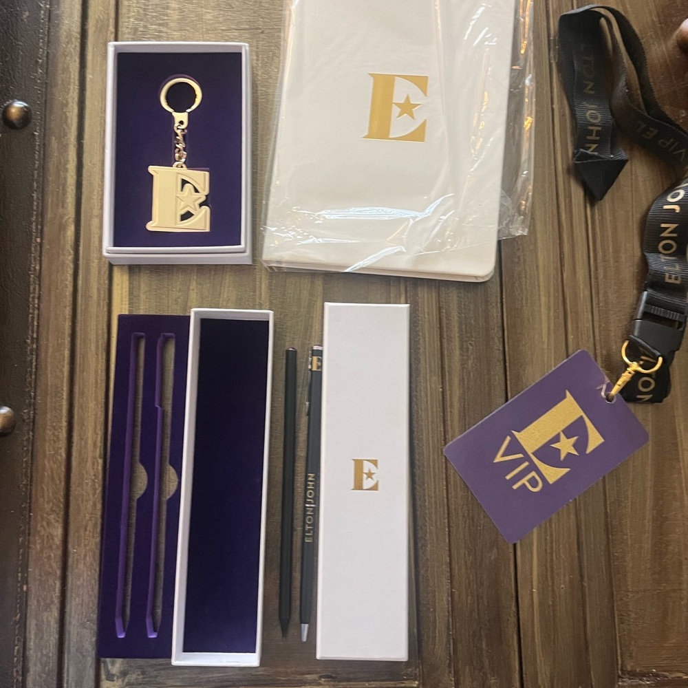 ELTON JOHN VIP Keychain, Stationery Set & Lanyard